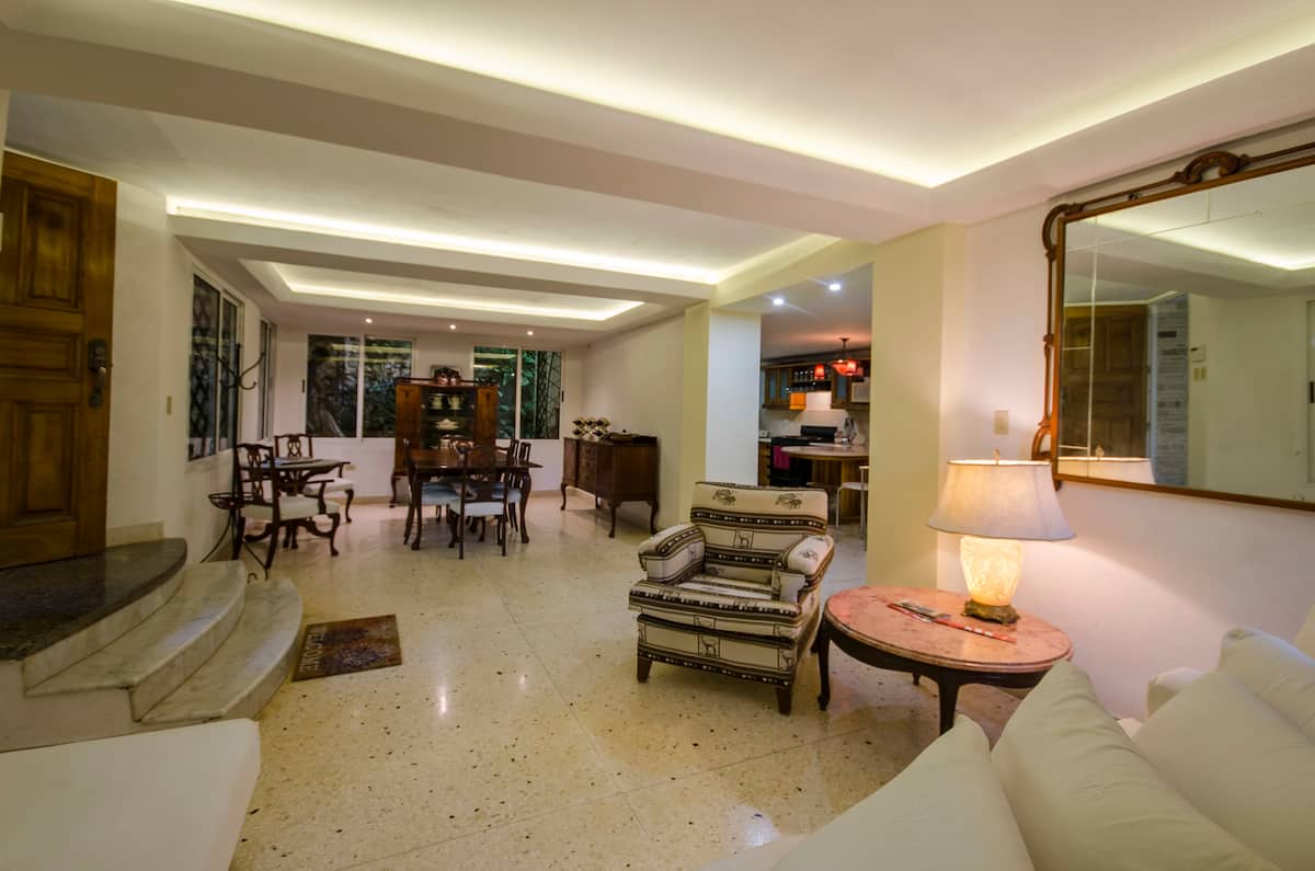 Waterfall House - 3 bedrooms Waterfall House