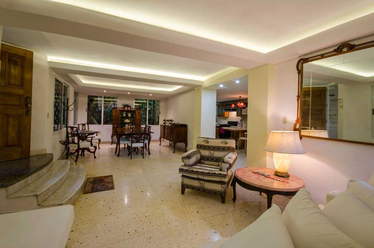 Waterfall House - 3 bedrooms Waterfall House