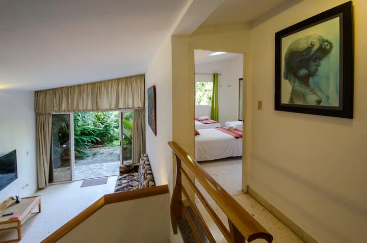 Waterfall House - 3 bedrooms Waterfall House