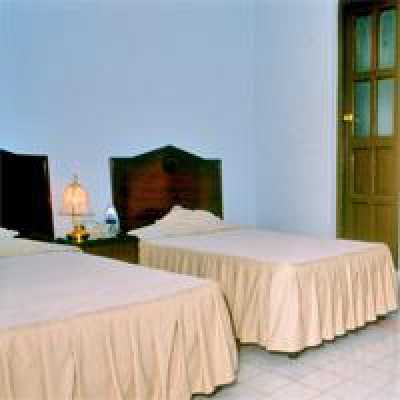 Royalton - Chambre simple Royalton - Single by Non