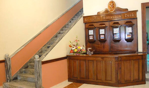 Royalton - Chambre simple Royalton - Single by Non