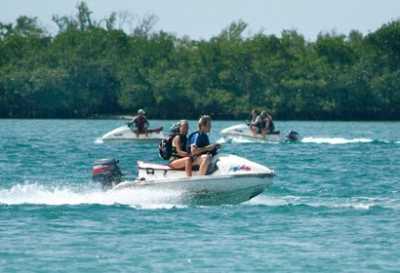 Aventura en Bote Boat Adventure