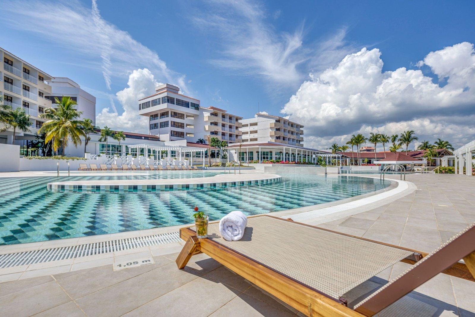 Außenpool im Caribe Beach