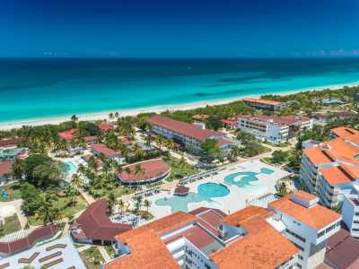 Luftaufnahme des Caribe Beach