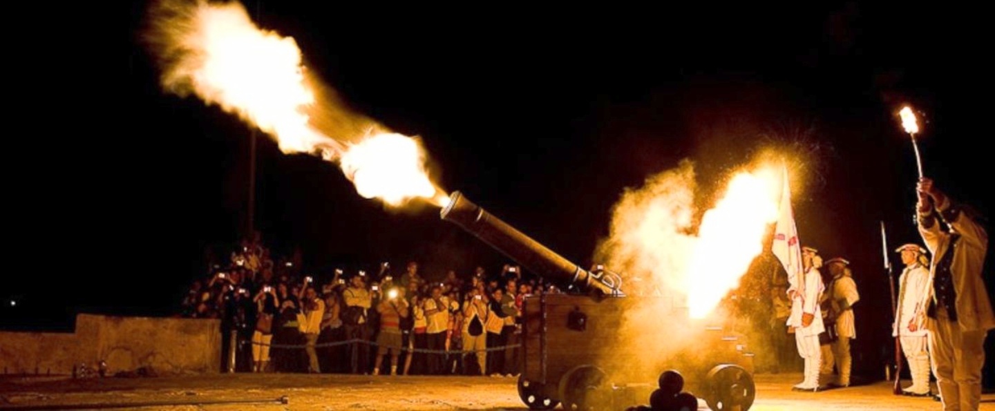 Ceremonia del Cañonazo con Cena Cannon Shot Ceremony - Dinner Included