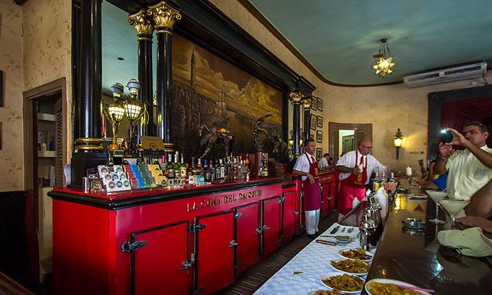 Havana Premium Tour from Varadero - Lunch and Dinner Included Premium Havana - Lunch and Dinner Included