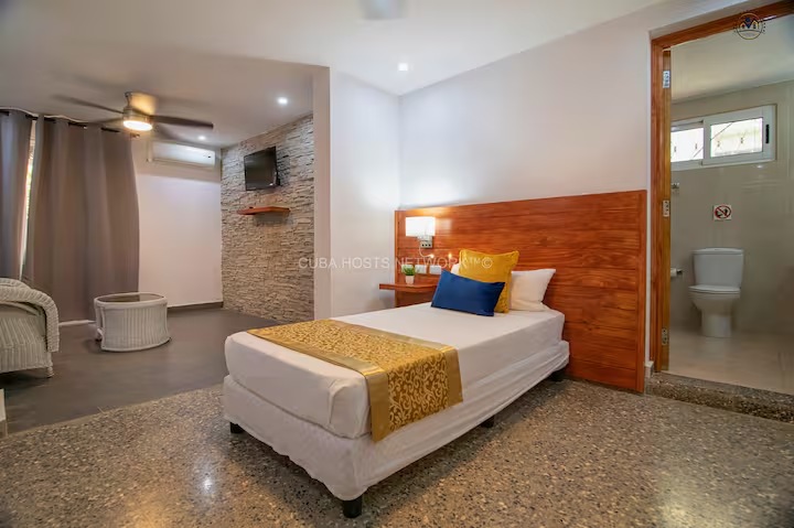 Private Villa with pool, generator and wi-fi Private Villa - generator and Wi-Fi 24h