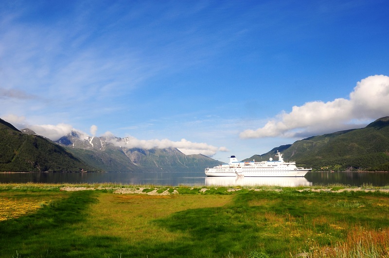 CARIBBEAN CRUISE - 2 Adults CARIBBEAN CRUISE - 2 Adults