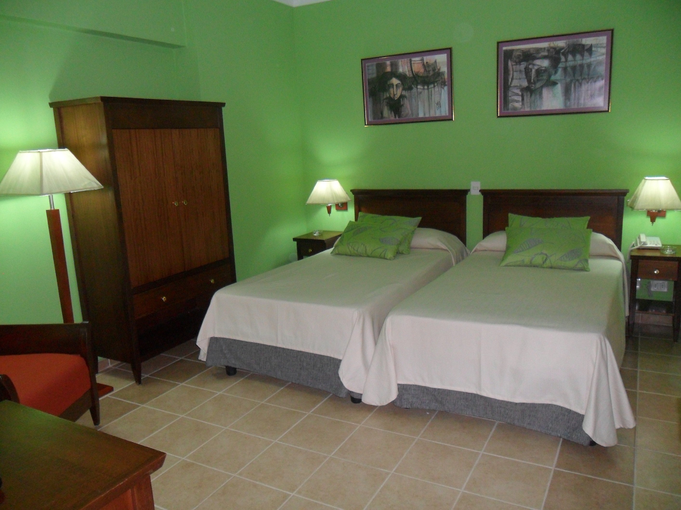 America - Einzelzimmer America - Single