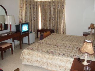 Rancho Hatuey - Habitación Sencilla Rancho Hatuey - Single by No