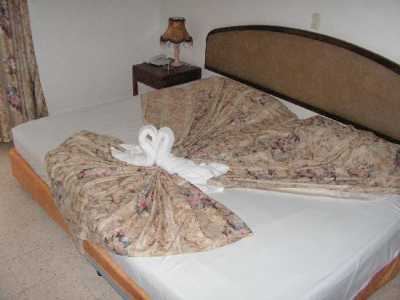 Rancho Hatuey - Habitación Sencilla Rancho Hatuey - Single by No