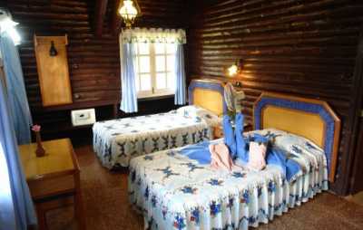 Pinares de Mayarí - Habitación Sencilla Pinares de Mayari - Single by No