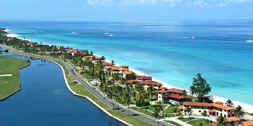 Havanna–Varadero: 3 Transfers + Stadtrundfahrt + Tropicana 3 Transfers + City Tour + Tropicana // CUBA TE ESPERA V5 by Nein