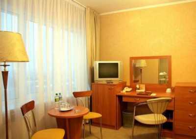 La Rusa - Single Room La Rusa - Single by No