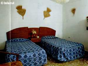 Santo Domingo - Habitación Sencilla Santo Domingo - Single by No