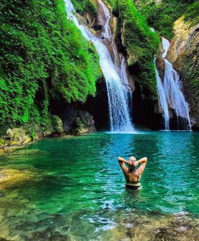 Aventura en la Montaña Mountain Adventure