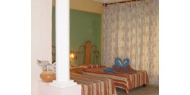 Villa Caburni - Dreibettzimmer Villa Caburni - Triple