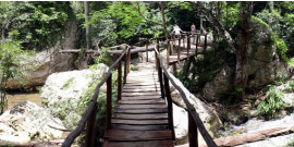 Horseback riding to the waterfall Horseback riding to the waterfall - MyJ